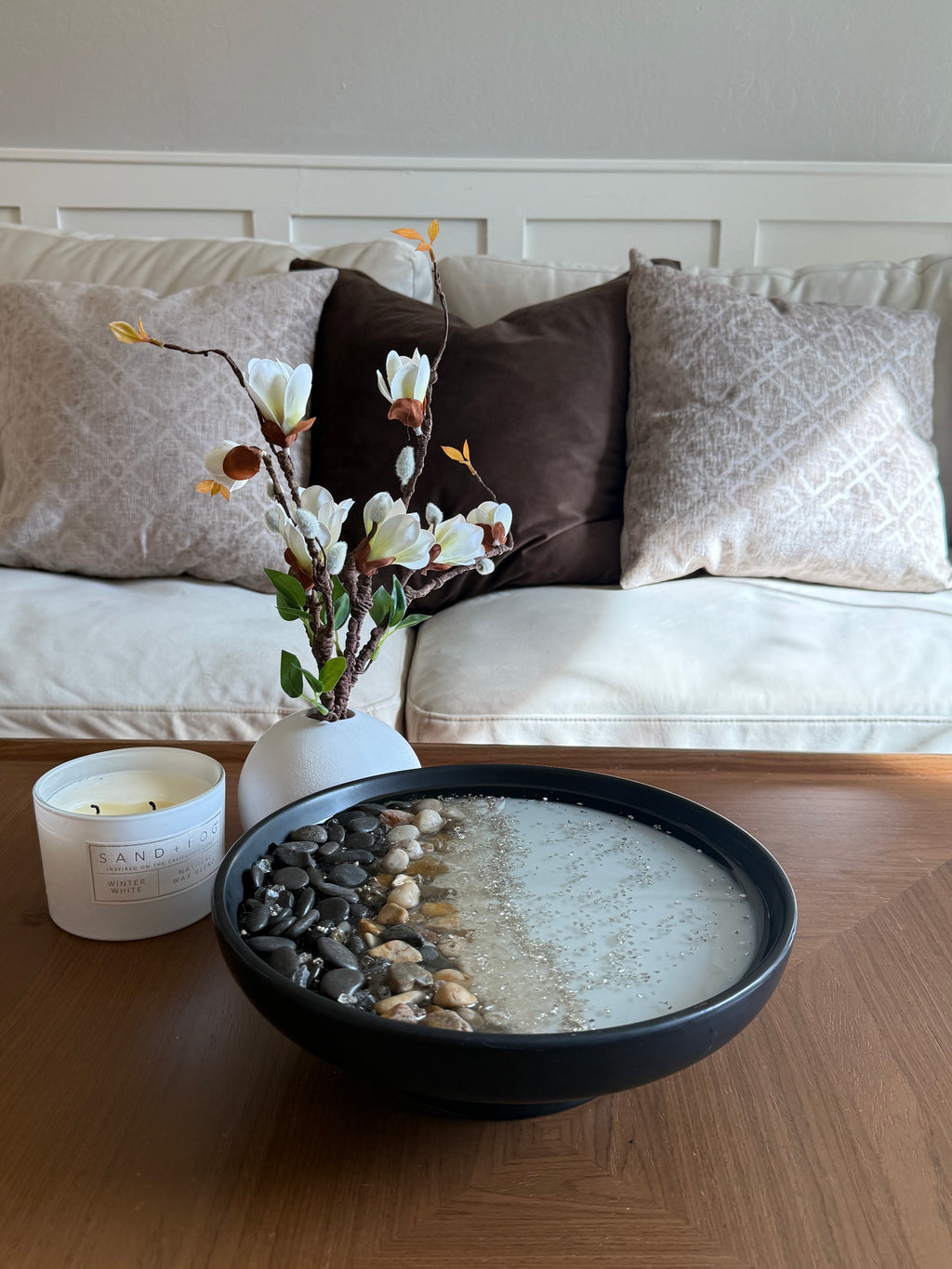 Black resin filled ceramic tray with rocks