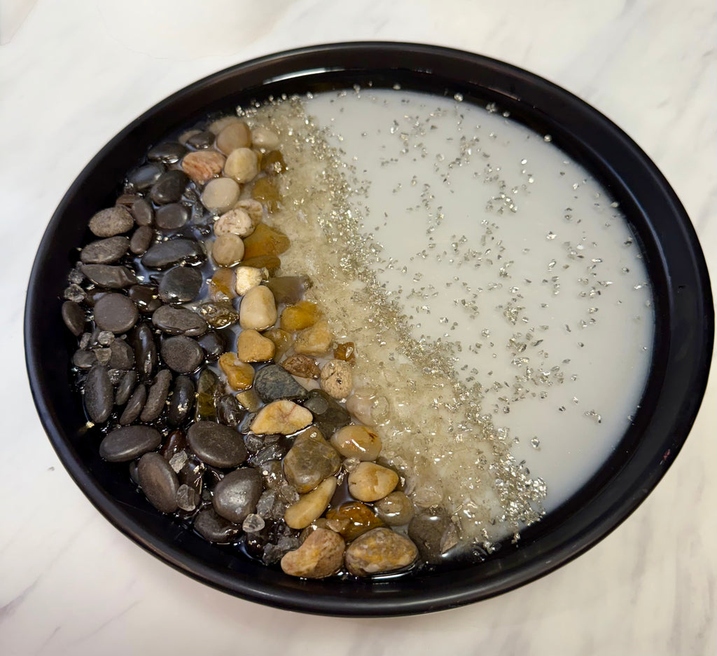 Black resin filled ceramic tray with rocks